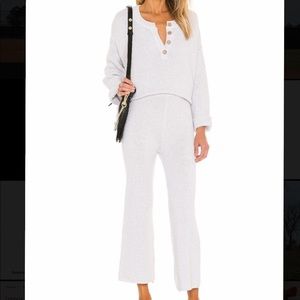 FREE PEOPLE Waffle knit matching lounge set, light gray